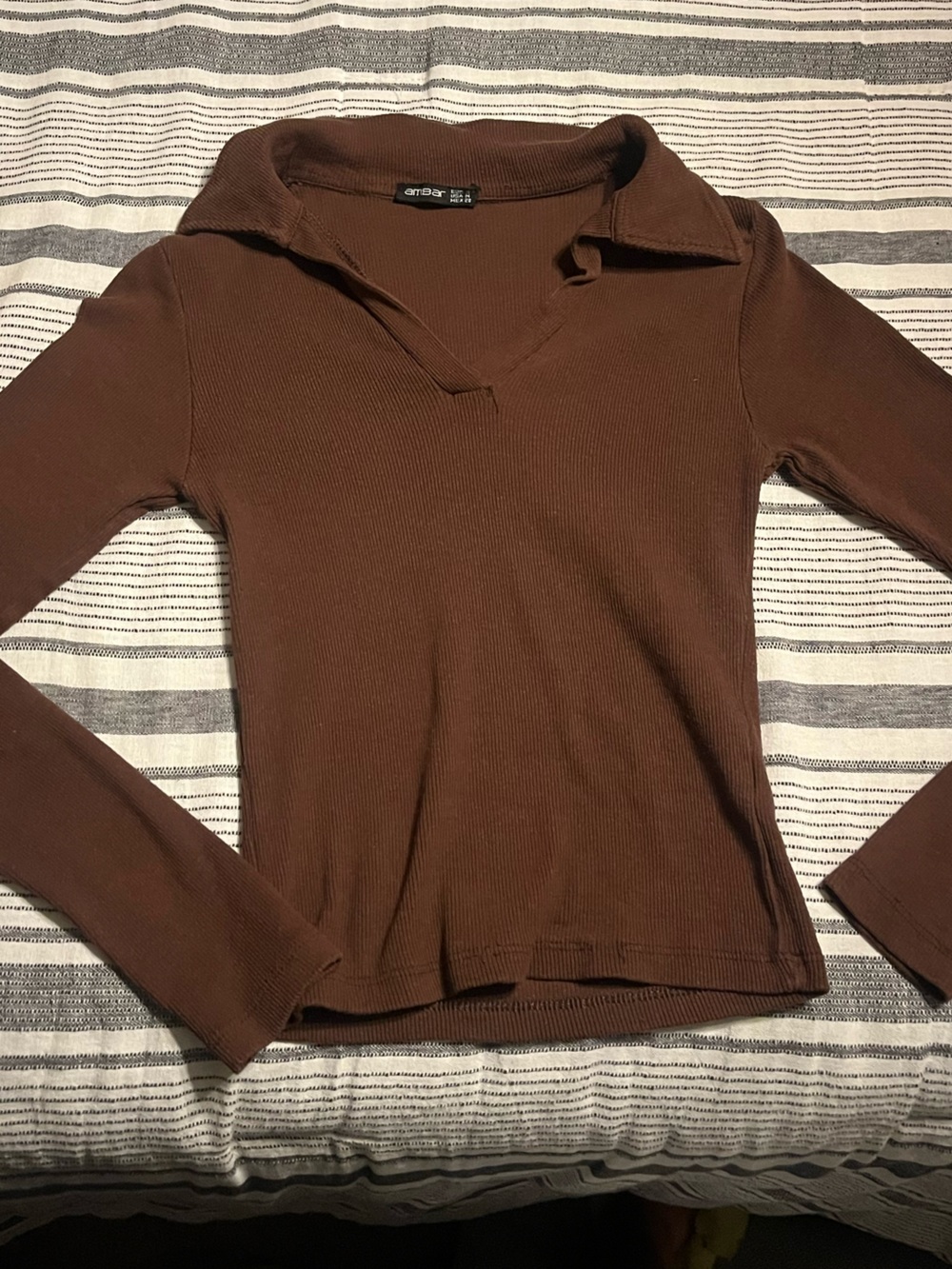 Women’s Brown Ribbed Long-Sleeve Collared Shirt